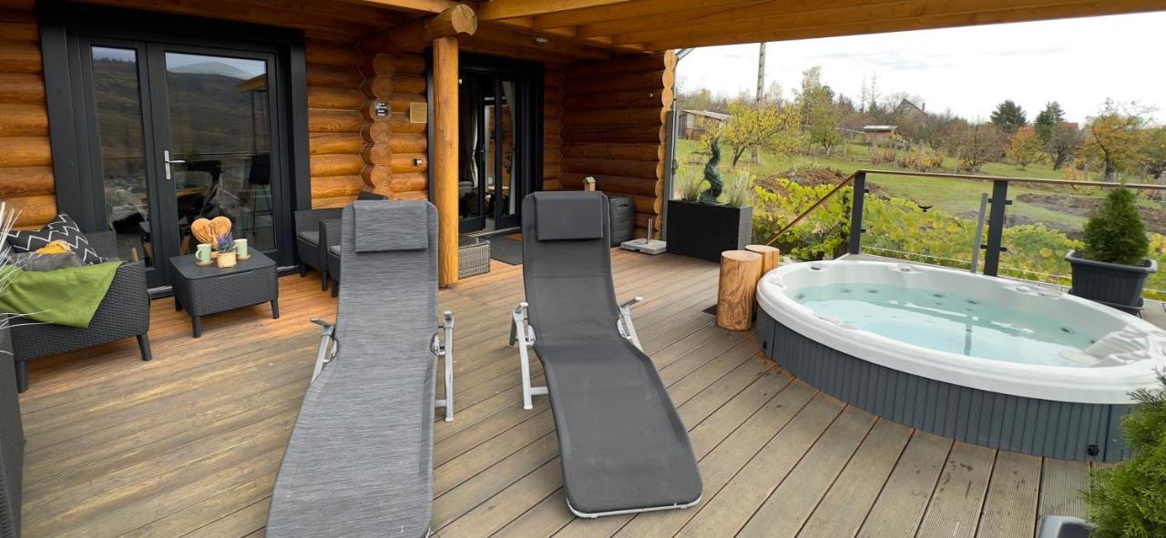 Appartamento Roenk Relax Miskolc Esterno foto