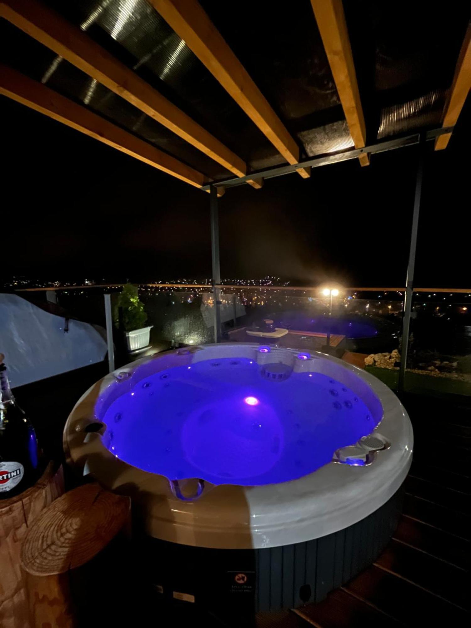 Appartamento Roenk Relax Miskolc Esterno foto
