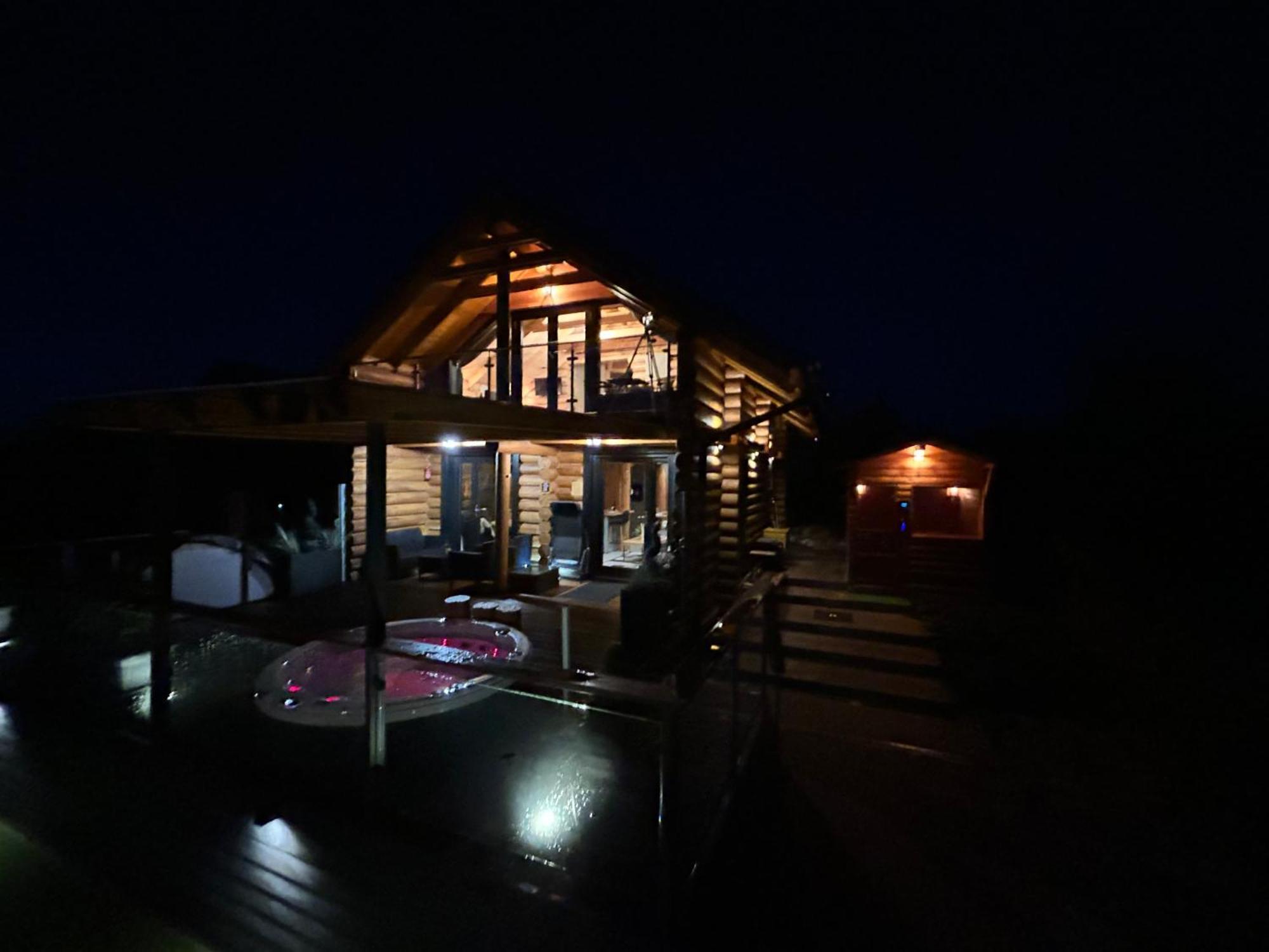 Appartamento Roenk Relax Miskolc Esterno foto