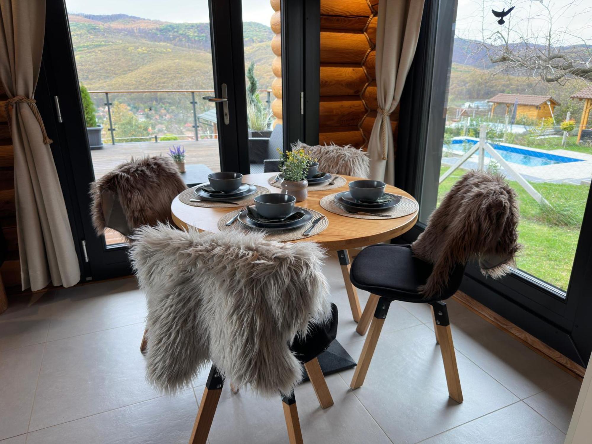 Appartamento Roenk Relax Miskolc Esterno foto